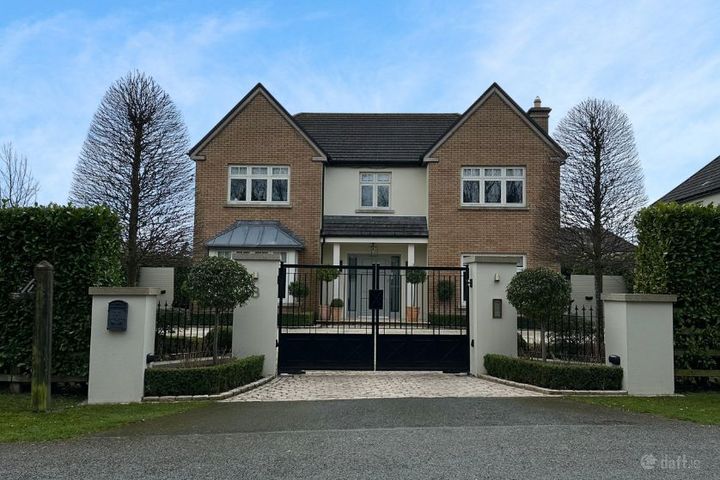 3 Holsteiner Park, Williamstown Stud, Clonee, Co. Meath, D15N27R