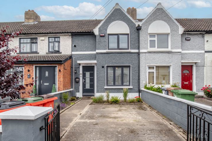 43 The Thatch Road, Whitehall, Dublin 9, D09X858