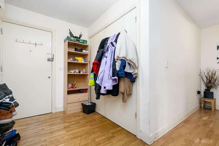 Apartment 16C Lansdowne Valley, Drimnagh, Dublin 12 - Photo 2