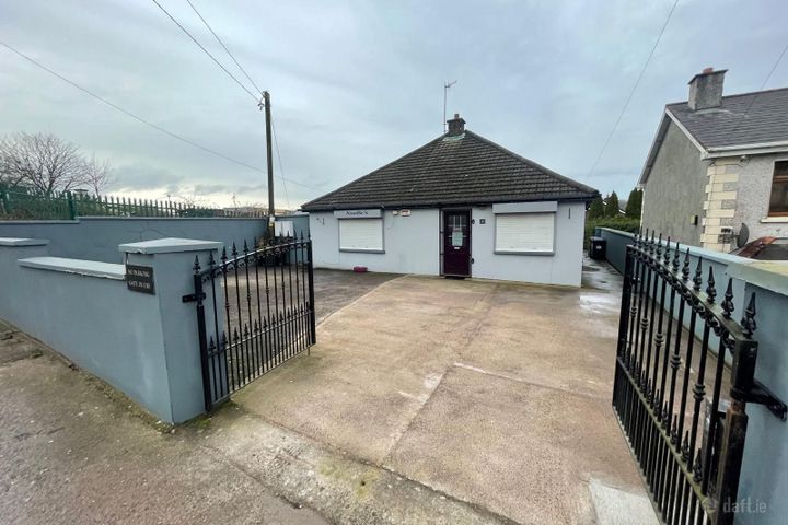 Noelle's, 21 Fairfield Avenue, Farranree, Co. Cork, T23D582