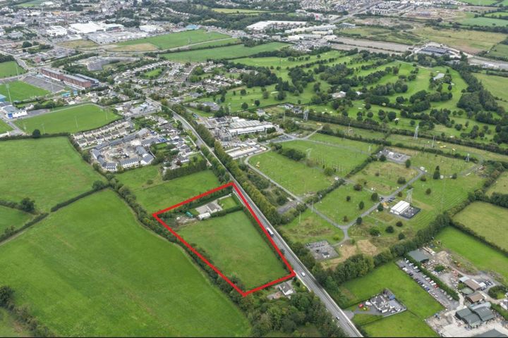 Tougher, Abbeyleix Road, Portlaoise, Co. Laois, R32K585