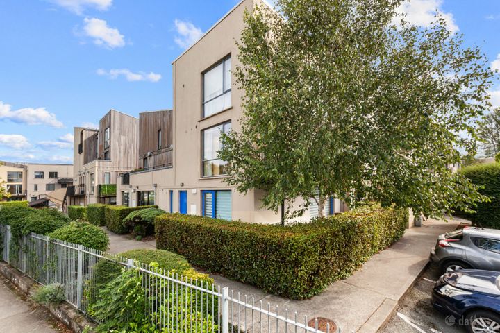 4 Parkview Grove, Finglas, Dublin 11, D11V882