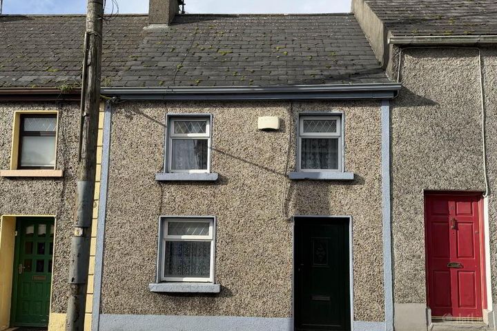 5 Upper Limerick Street, Roscrea, Co. Tipperary, E53AV65