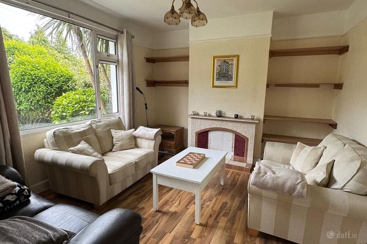 Hillside, 8 Lake Lawn, Ballinlough, Co. Cork