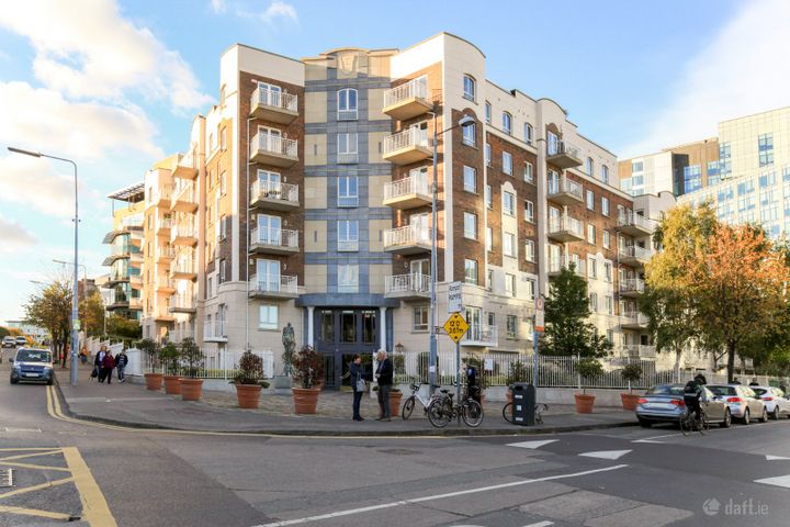 10 The Lansdowne Block, Pembroke Square, Dublin 4, D04WC92