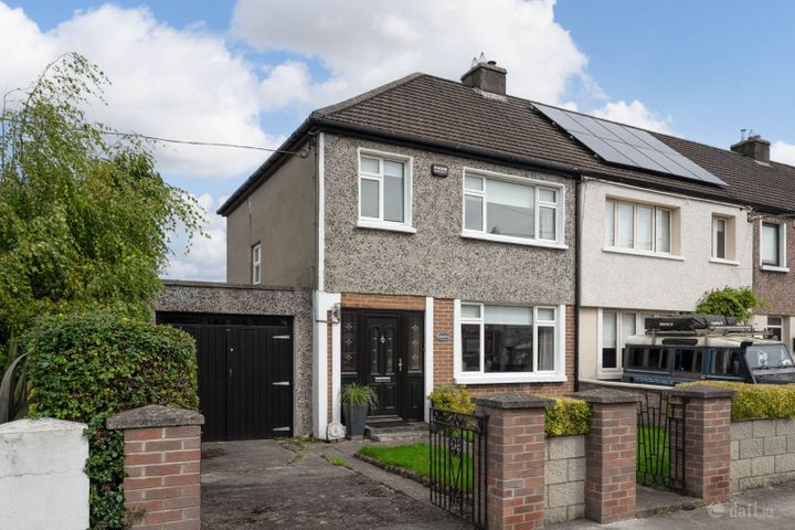 8 Walkinstown Drive, Walkinstown, Dublin 12, D12EFW6