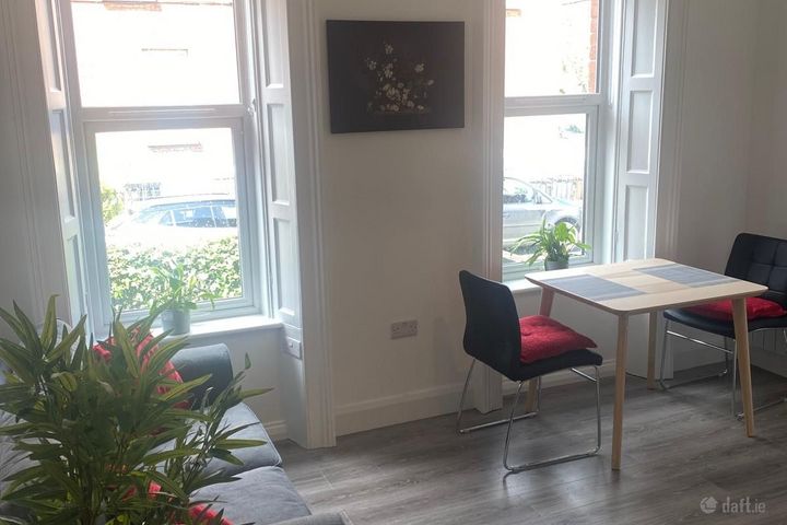 Flat 2, 4 Grove Park, Rathmines, Dublin 6