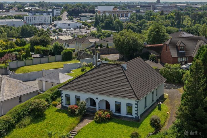 Newport Road, Castlebar, Co. Mayo, F23WD68