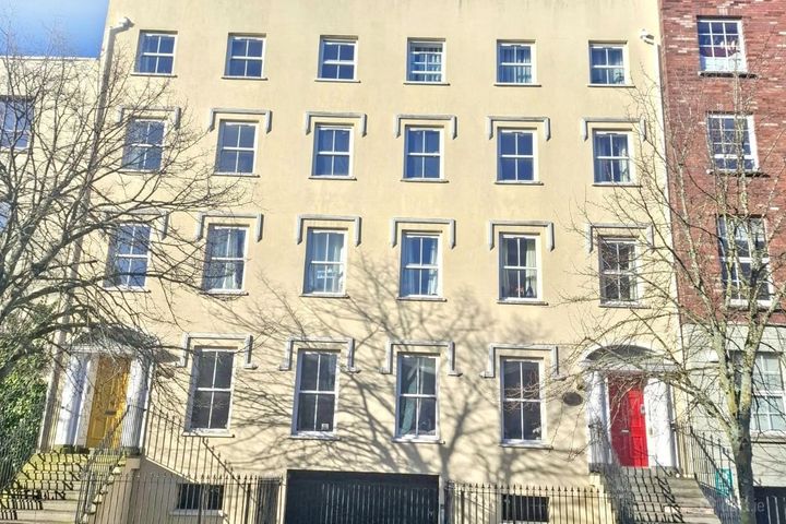 3 Southbrook Apartments, 21/22 South Terrace, Cork City Centre, Co. Cork, T12KC60