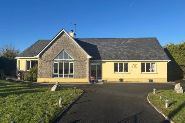 Gurteen, Ballinasloe, Co. Galway, H53TN23