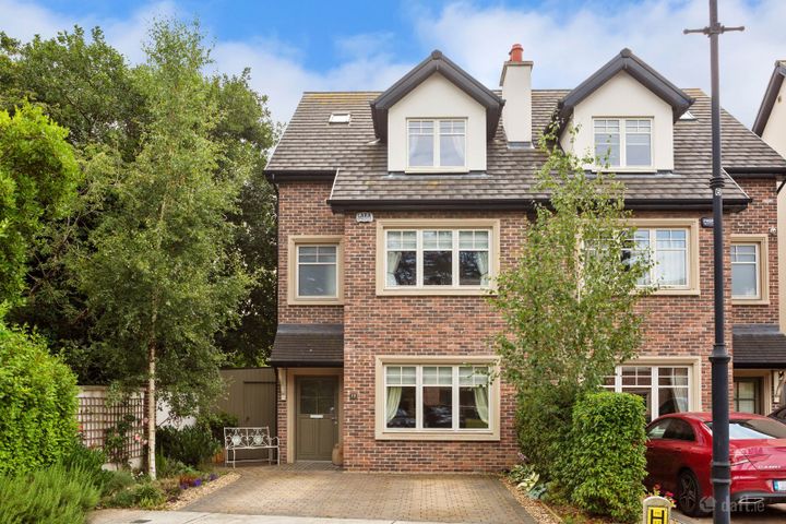 19 Inglenook Wood, Glenamuck Road, Carrickmines, Dublin