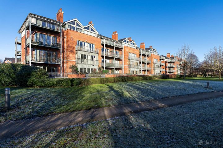 14 Hawthorn House, Farmleigh Woods, Dublin 15, Co. Dublin