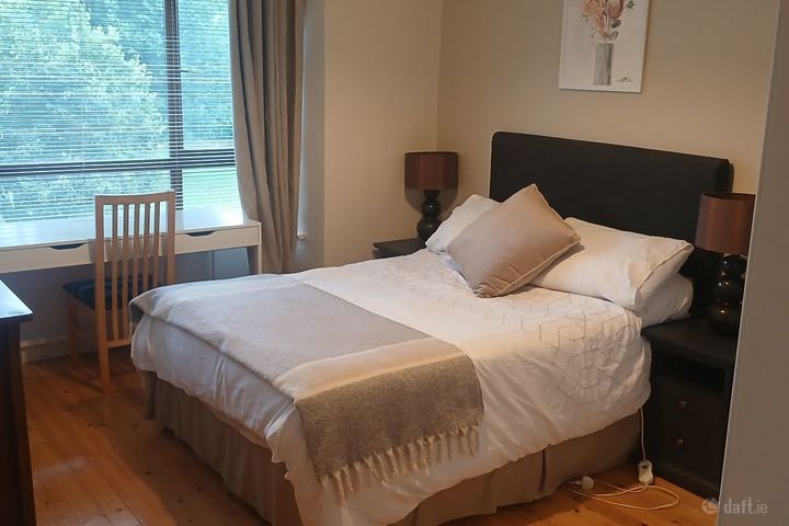 16 The Orchard, Athlone, Co. Westmeath