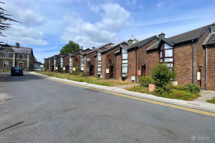 10 Manor Court, Cork Road, Waterford