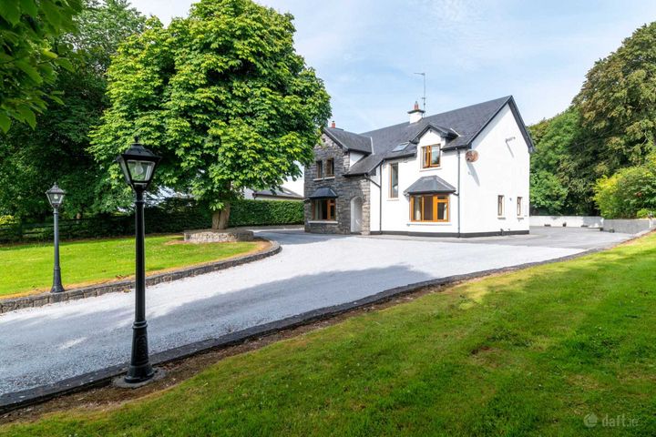 Chestnut Hill, Moyvilla, Oranmore, Galway