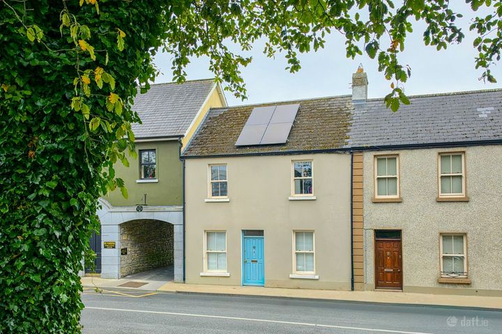 Abbey Street, Roscommon Town, Co. Roscommon, F42W283