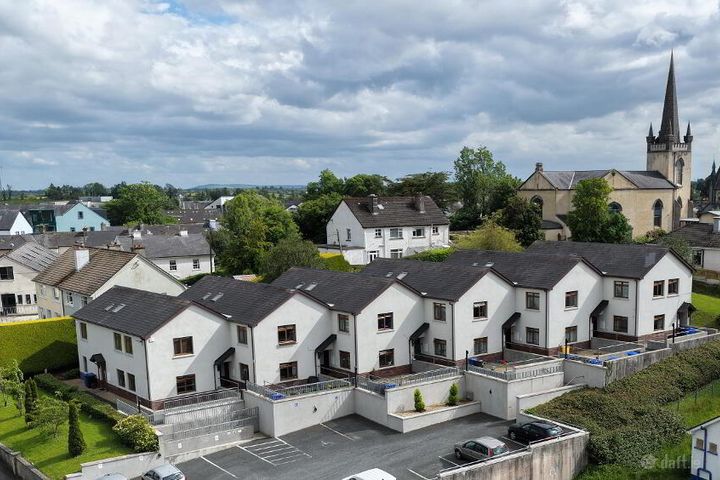 11 Park View, Priest's Lane, Carrick-on-Shannon, Co. Leitrim, N41K7W3