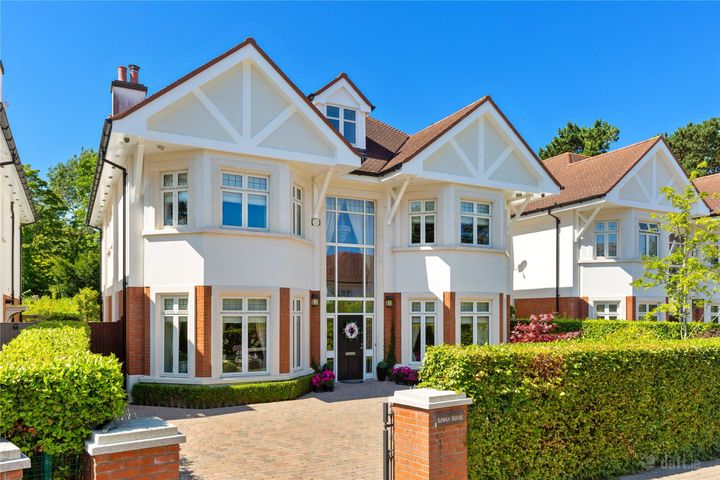 Rowan House, Grove Wood, Hainault Rd Dublin 18, Dublin 18, Dublin