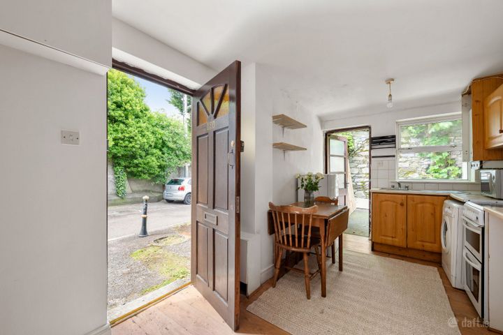 89a Barrack Street, Cork, Cork City Centre, Co. Cork, T12FF9N