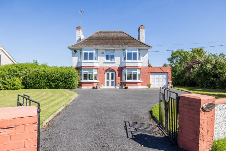 Adare, Portrane Road, Donabate, Co. Dublin, K36XF10