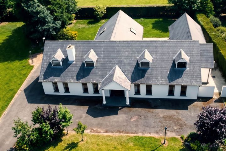 Killyganard Cross, Athy, Co. Kildare, R14VA89