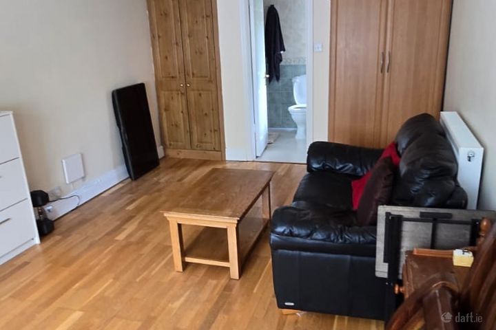 11 The Lawn, Woodpark, Ballinteer, Dublin 16