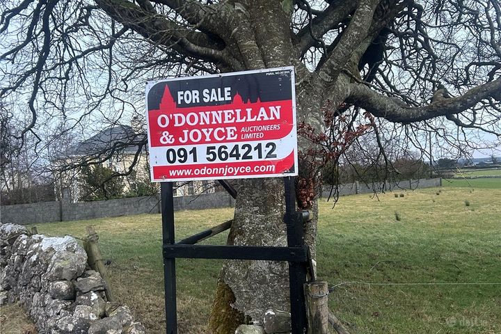 Site At Cashlawndarra, Ryehill