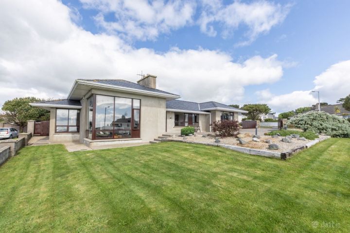 4 The Hermitage, Coxtown, Dunmore East, Waterford