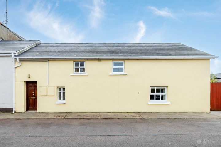 Apartment 6, Hopkins Mews, Hopkins Lane, Monasterevin, Co. Kildare, W34V306