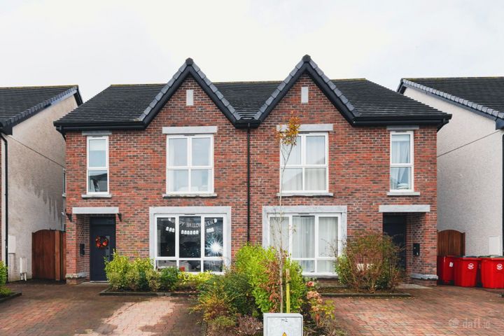 11 Tuairin, Roscam, Co. Galway, H91XD7T