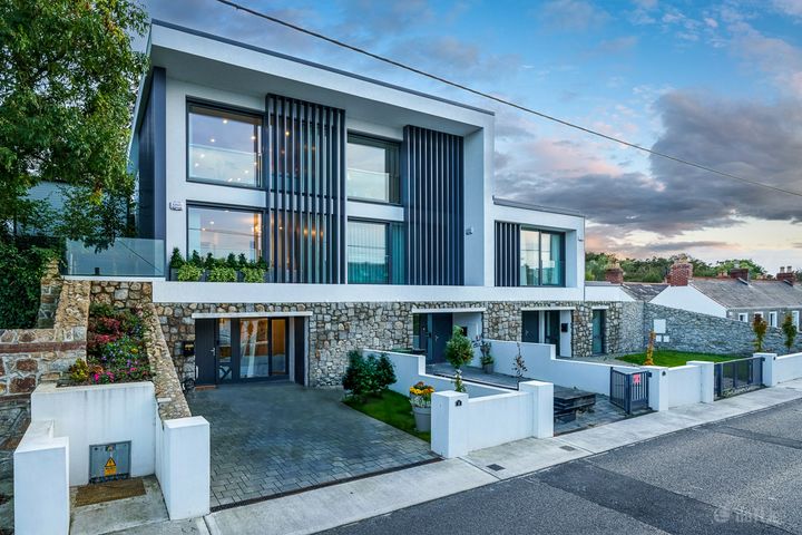 3 Redan Cliff, Ardbrugh Road, Dalkey, Dublin