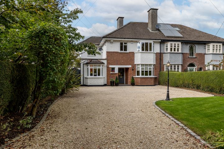 8 Castleview Park, Dublin Rd, Malahide, Dublin