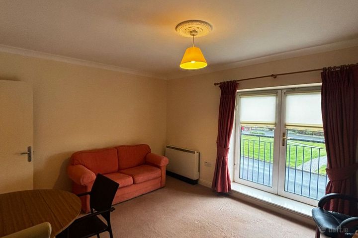 Palmerstown Square, Palmerstown, Dublin 20