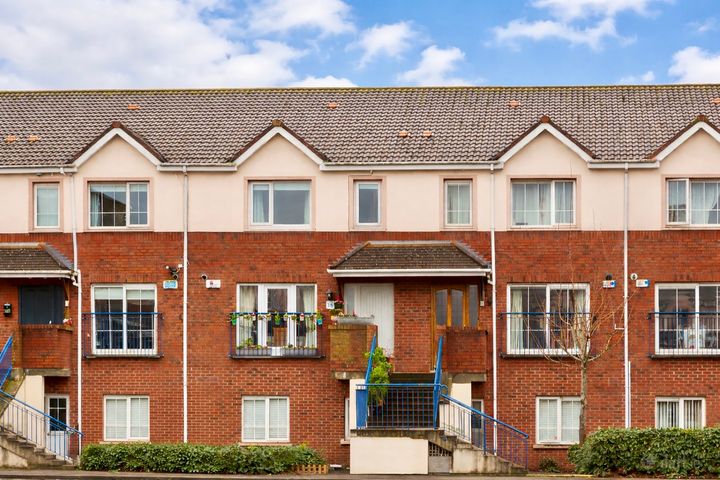 16 Larkfield Square, Lucan, Co. Dublin, K78F865