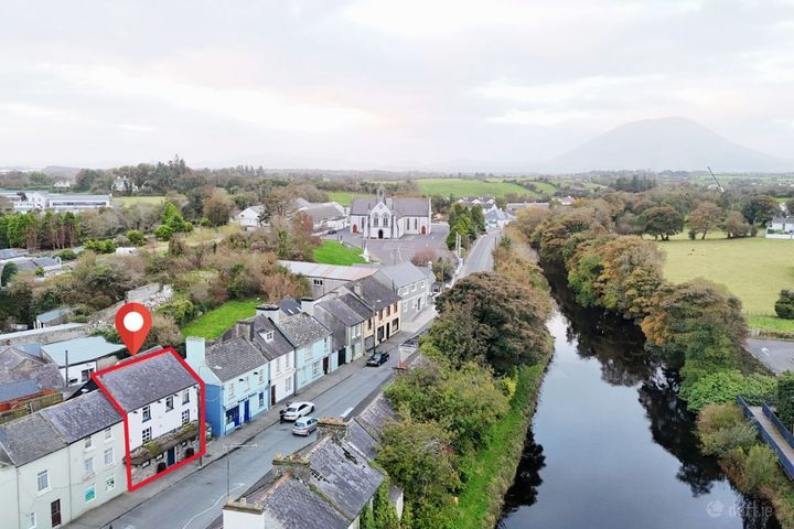 The Thatch, Chapel Street, Crossmolina, Co. Mayo, F26HV00