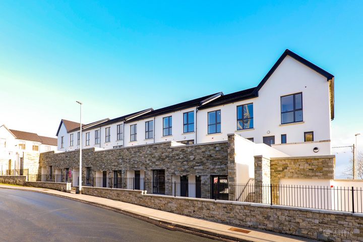 Cnocan na Craoibhe, Clybaun Road, Galway