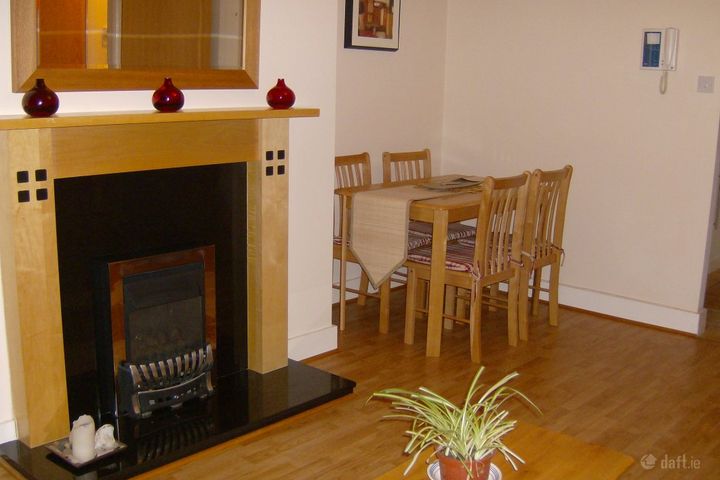  Tullyvale, Cabinteely, Co. Dublin