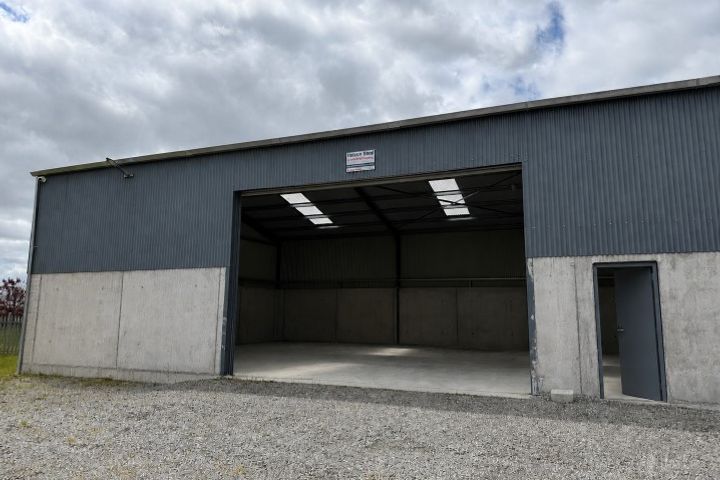 Commercial Unit at Lowville, Ahascragh, Ballinasloe, Co. Galway