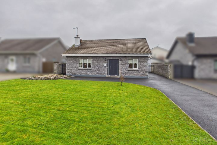 25 Greenhills View, The Pines, Ballinasloe, Co. Galway, Ballinasloe, Co. Galway, H53WF67
