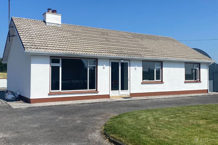 Carrownalassan, Four Mile House, Co. Roscommon