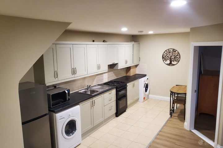 Apartment 3, Newtown Cottage, Newtown, Cobh, Co Cork P24 N735, Newtown, Co. Cork