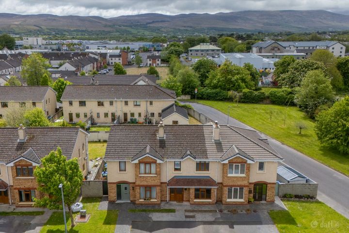 42 Lee Drive, Ballinorig, Tralee, Co. Kerry, V92YYV7
