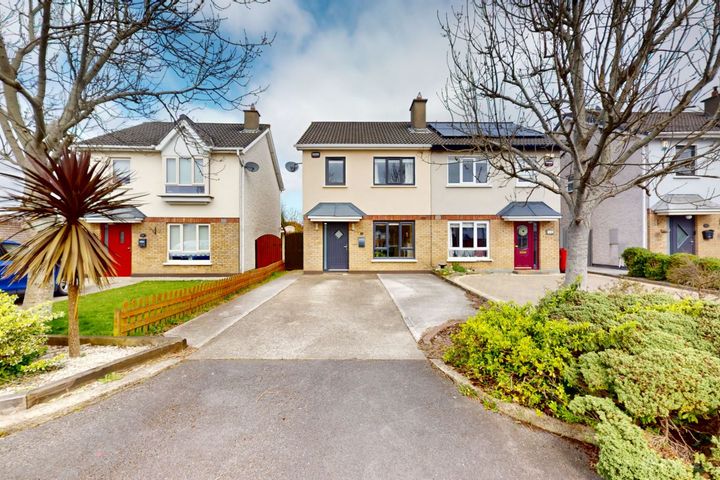 Trídheag, 13 Saint Mochta'S Glen, Porterstown, Dublin 15