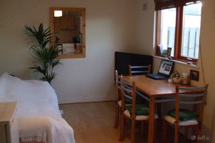 Hunters Crescent, Hunters Wood, Firhouse, Dublin 24