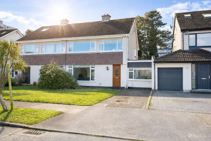 102 Lakelands Close, Stillorgan, Co. Dublin, A94HK15