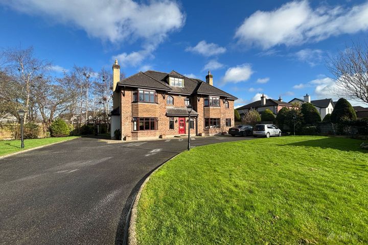 12 Whitethorns, Church Rd, Raheen, Limerick
