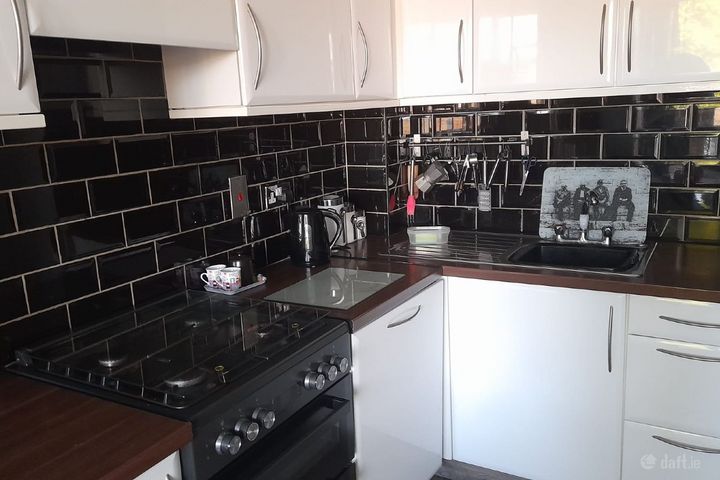 00, Pearse Street,Sallynoggin,Co. Dublin, Sallynoggin, Co. Dublin