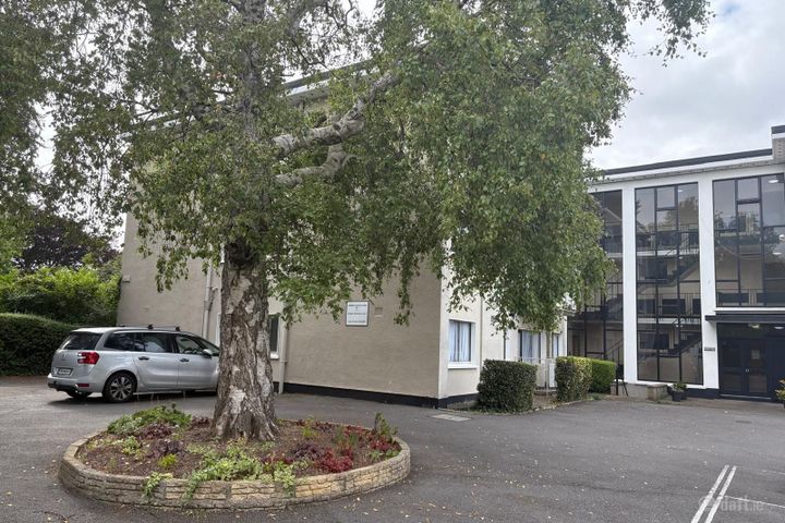 3 Cambria, De Vesci Court, The Slopes, Monkstown, Co. Dublin