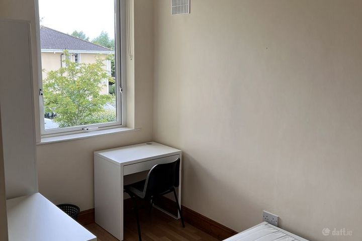 Apartment 8, Carraig Abhainn, Carlow, Carlow Town, Co. Carlow
