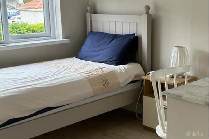 Oakcourt Avenue, Palmerstown, Dublin 20